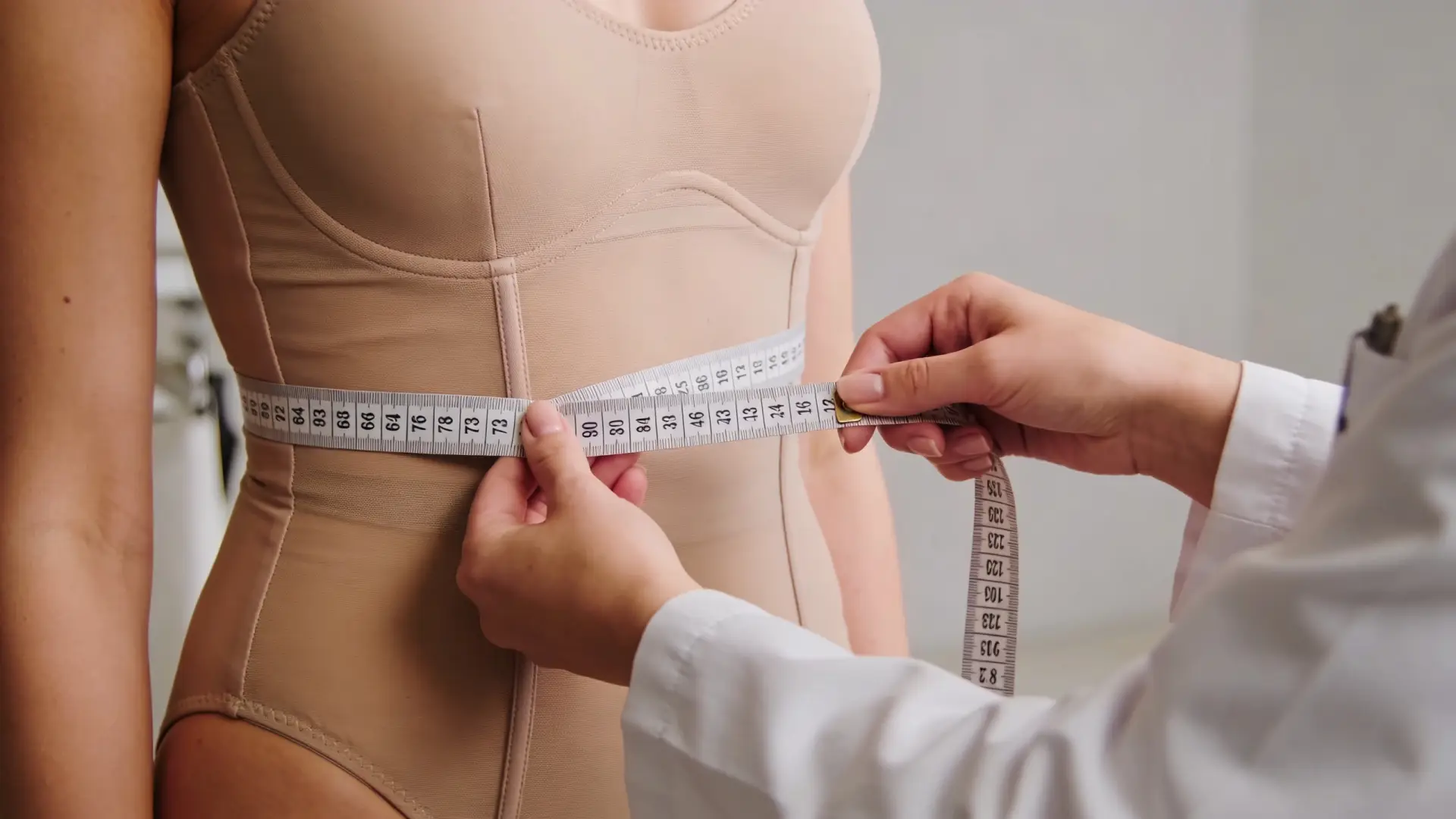 custom dress fitting measurements - Working with Manufacturers for Custom Solutions